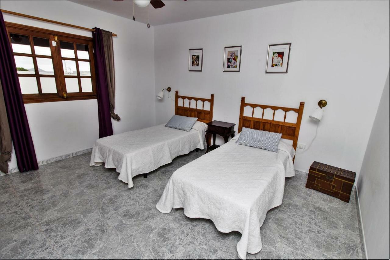 Hostal Casa Nora Güime Exterior foto